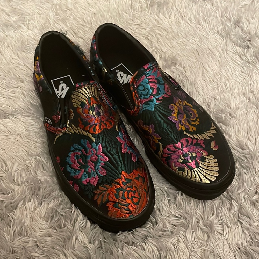 Rare print black and colorful vans